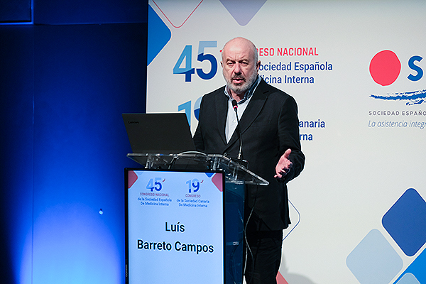 Luis Barreto analiza qué pueden hacer los sanitarios para frenar el impacto ambiental.