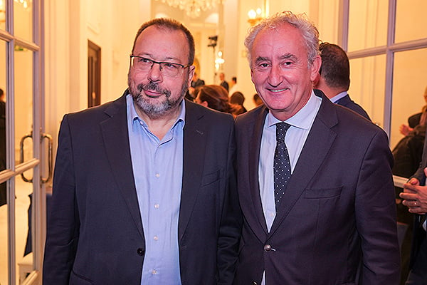 César Hernández, director general de Cartera Común de Servicios del Sistema de Salud y Farmacia del Ministerio de Sanidad; y Tomás Cobo, presidente de la Organización Médica Colegial.