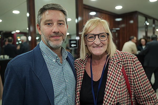 Juan Manuel Román, subdirector medico del Hospital Central de la Cruz Roja San José y Santa Adela; y Yolanda Martinez, subdirectora de Enfermería del Hospital Central de la Cruz Roja San José y Santa Adela.