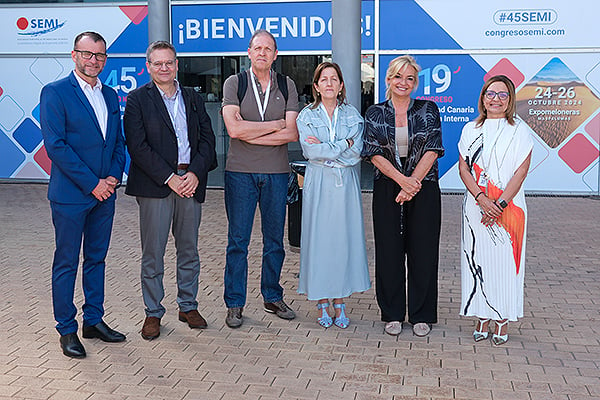 José Carlos Álamo; Manuel Méndez, secretario general de SEMI; Jose M. Porcel, vicepresidente segundo de SEMI; Juana Carretero, Esther María Monzón; y Montserrat Chimeno