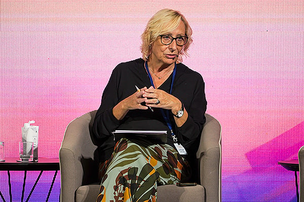 Assumpta Escarp, ex vicepresidenta segunda del Parlamento de Cataluña y ex portavoz del PSOE en la Comisión de Sanidad del Parlamento de Cataluña.