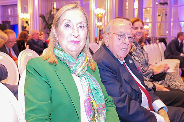 Ana Pastor, presidenta de AMA; y Diego Murillo.