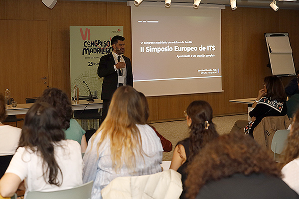 Aspecto de la sala durante el II Simposio Europeo de ITS.