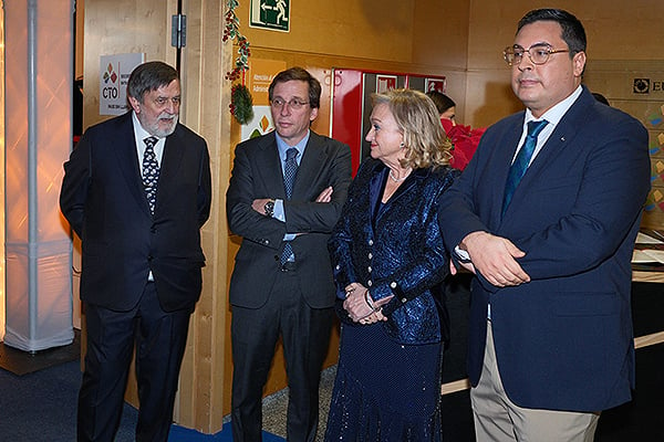 X, José Luis Martínez-Almeida, Pilar Díaz y Víctor Vidal.