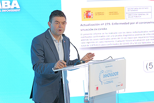 Germán Bou, jefe de Servicio de Microbiología del Complejo Hospitalario de A Coruña.