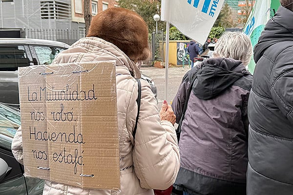 Los funcionarios plantean una tercera licitación para que Muface siga adelante.