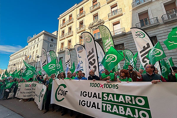 Concentración frente a la sede del Ministerio de Hacienda el 11 de noviembre