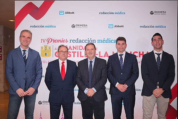 Juan David Fernández Sánchez, director se Enfermería de gerencia de la Atención Integrada de Albacete; Carlos Martínez, delegado comercial de Oximesa de Castilla-La Mancha; Ibrahim Hernández, director general de Asistencia Sanitaria del Sescam; Christophe Ramírez, director clínico HLA Doctor Sanz Vázquez de Guadalajara; y José Ángel Moreno, delegado de la Zona Centro de Oximesa.