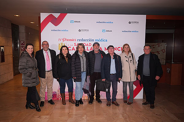 De ALCER: María Jesús Antequera, Pablo León, Leticia Contreras, Amelia Ovejero, Clemente Gómez, Alfredo barrado, Leticia Aguado y Juan Carlos García, presidente.