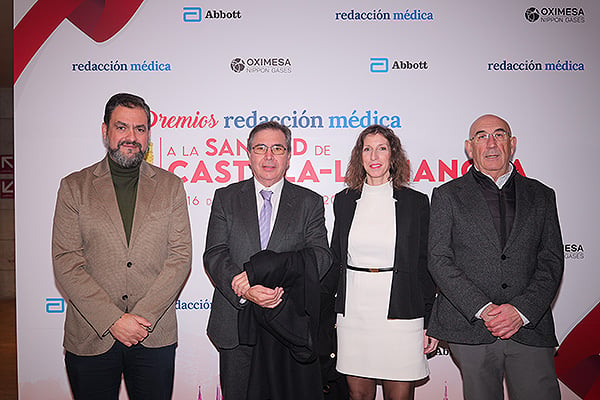 Lucas Salcedo, gerente de Alcer; Joaquín Torres, director médico de Alcer; Maria del carmen conde, coordinadora asistencial de Alcer; y  Vicente herranz, subdirector médico de Alcer.