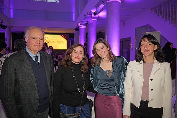 Pedro Cano, director ejecutivo CEO de Berbés Asociados; María Gallardo, jefa de Comunicación de Berbés Asociados; Lucía Barrera, Communication & Public Affairs Lead de Johnson & Johnson; y Cecilia Ossorio, Communication & Public Affairs Manager de Johnson & Johnson.