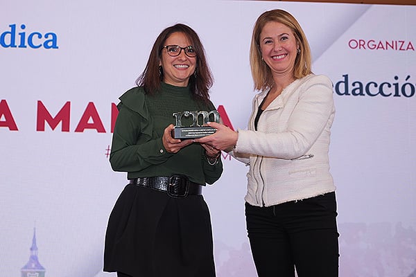 Margarita Delgado, enfermera de la Dirección General de Cuidados y Calidad del Servicio de Salud de Castilla-La Mancha y Monserrat Hernández, directora General de Cuidados y Calidad del Sescam. 