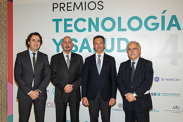 Pablo Crespo, César Pascual, consejero de Sanidad de Cantabria; Jorge Huertas; y Fernando Bandrés.