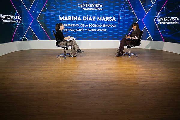 Un momento de la entrevista a Marina Díaz Marsá.