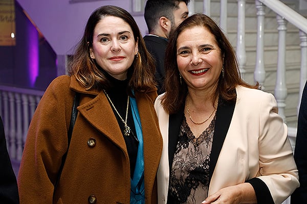 Ofelia De Lorenzo Aparici y Manuela García.