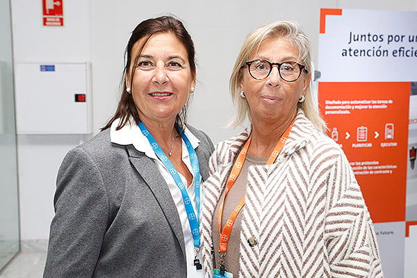 María Teresa Llorens y Mariana Ruera, responsable de la Unidad de Diagnóstico por Imagen del Hospital Quirón de Barcelona.