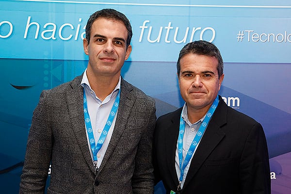 Victor Cañellas, pricing & Tender Excellence Lead en Bayer España; y Ricard Alonso, communications Business Partner Pharma Spain en Bayer.