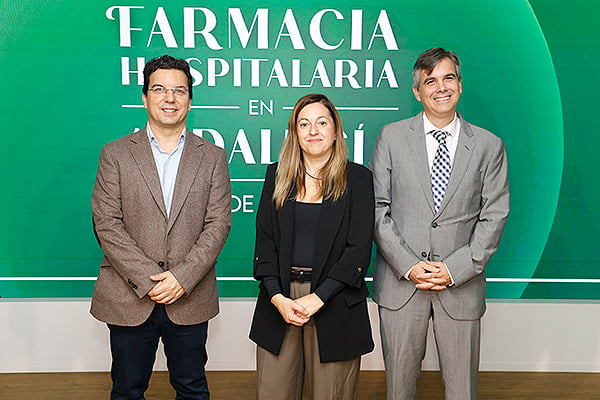 Ramón Morillo; Nuria Rodriguez, KAM National Lead de Boehringer Ingelheim; y Carlos García Collado.