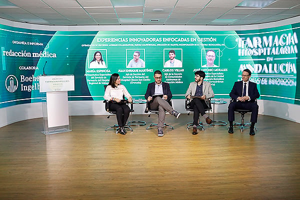 Aspecto de la sala durante la Jornada de Farmacia Hospitalaria de Andalucía.