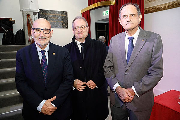 Manuel Jiménez; Rafael Micó, vicepresidente de Semergen; y José Soto.