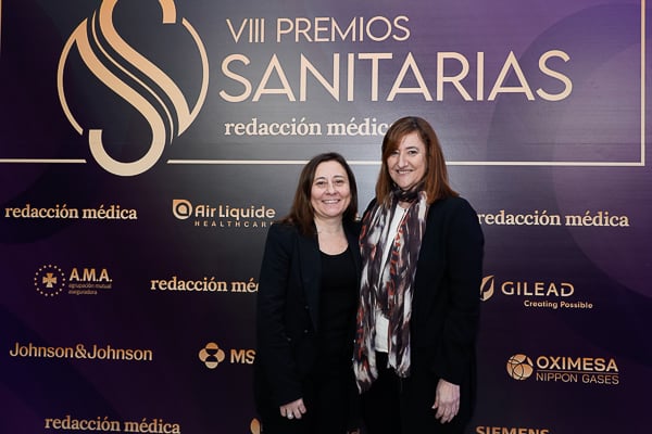 Nuria Viñeta, directora de Comunicación; y Carmen Carrasco, asesora de Comunicación, ambas de Lundbeck.