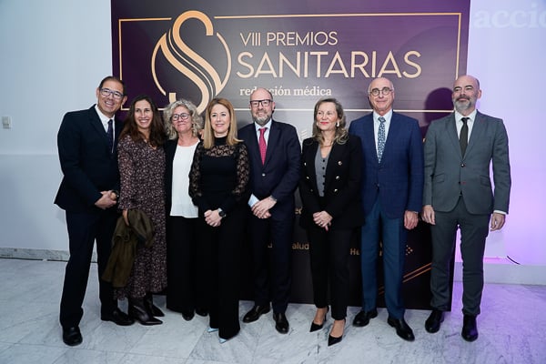 Óscar Talavera; Cristina Pérez; Laura Ruiz, directora de Salud Pública; Monserrat Hernández; Alberto Jara; María de los Ángeles Martín Octavio, Jesús Sanz, e Íñigo Cortázar; todos pertenecientes al Sescam.