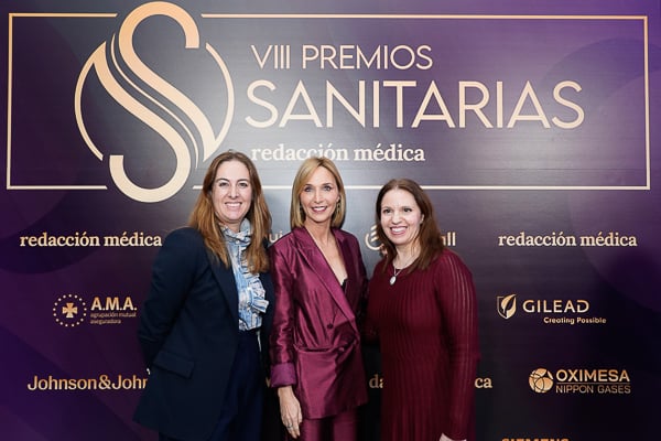 Isabel de Villota, directora de Comunicación y Marketing de Siemens Healthineers; Gemma Benito, directora de Alianzas y Servicios de Valor de Siemens Healthineers; y Esther Villuela, directora de Calidad de Siemens Healthineers.