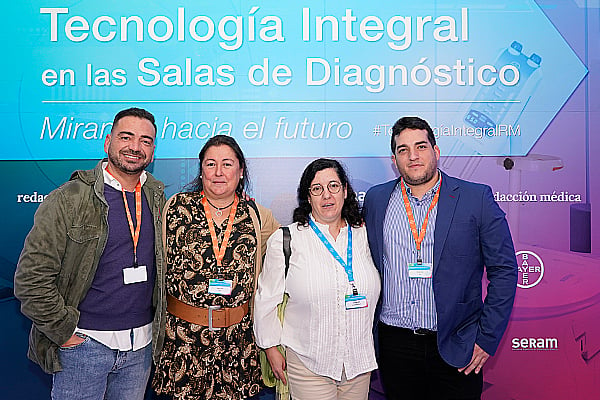 Gabriel Guijarro, supervisor HM Torrelodones; Sonia Alguadacil, account Manager Bayer; María López, supervisora del HM Montepríncipe; y Víctor Camaño.