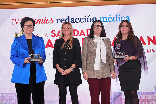 María Hoyos, directora de Gestión de la Gerencia de Atención Integrada de Albacete; Arantxa Ruiz Calzado, directora Comercial de Oximesa-Nippon Gases; Inmaculada Gutiérrez, secretaria general de la Consejería de Sanidad; y Nuria Sánchez, directora gerente de la Gerencia de Atención Integrada de Manzanares (Ciudad Real). 