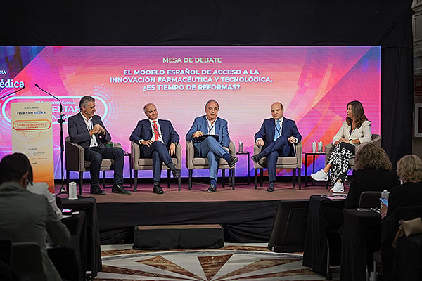 Aspecto de la sala durante el XV ENcuentro Global de Parlamentarios de Sanidad.