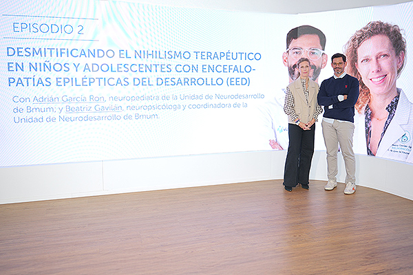 Adrián García Ron, neuropediatra y Beatriz Gavilán, neuropsicóloga y coordinadora de la Unidad de Neurodesarrollo de Bmum. 