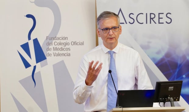  Andrés Lozano, neurocirujano canadiense, profesor de la Universidad de Toronto y director del Área de Neurociencias de Ascires.