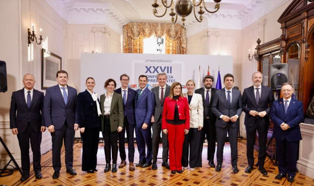 Foto de familia de la Conferencia de Presidentes, que han reclamado al Gobierno central medidas contra el déficit de sanitarios