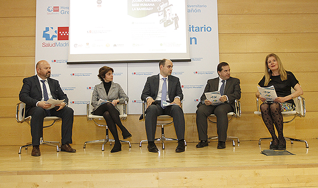 "Es hora de tender puentes con la tecnología para humanizar la sanidad"