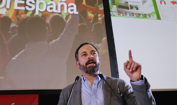 Abascal apoya la sentencia del Supremo: "No puede haber sanidad para todos"