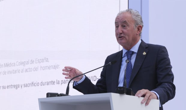 El presidente de la Organización Médica Colegial (OMC), Tomás Cobo. 