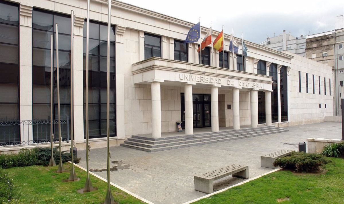 Exteriores de la Universidad de Cantabria. La comunidad autónoma podría incorporar nuevos contenidos para el curso 2024/2025 en su universidad