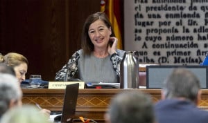 Armengol defiende en el Senado la compra de mascarillas en Baleares durante la pandemia