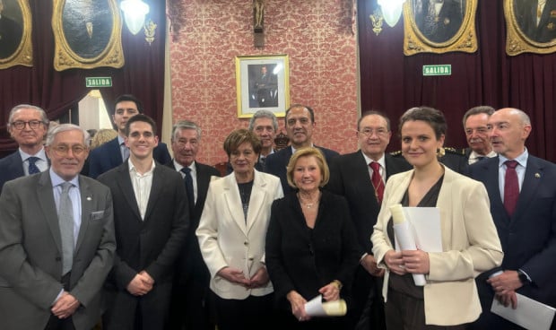 Asisa, Analiza y HLA Montpellier entregan los premios a la excelencia médica de la Universidad de Medicina de Zaragoza