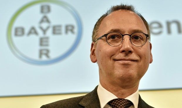 Bayer paga 11.000 millones por su herbicida acusado de ser cancerígeno