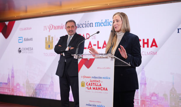 Jesús Fernández Sanz y Olga Mediano en los IV Premios Redacción Médica a la Sanidad de Castilla-La Mancha.