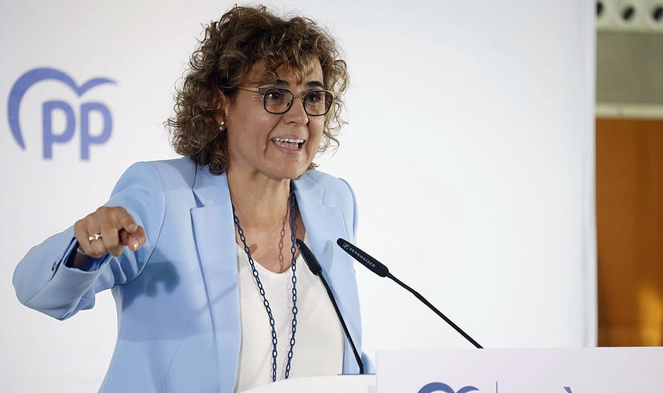  Dolors Montserrat, cabeza de lista del PP a las elecciones europeas, detalla los grandes retos de la 'Europa de la Salud' del PP.