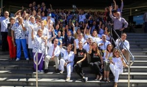 Carburos Metálicos celebra lanzando besos el Día del Niño Hospitalizado