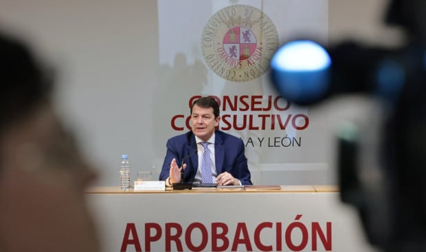 El presidente de la Junta de Castilla y León, Alfonso Fernández Mañueco, reforma el complemento de productividad del médico. 