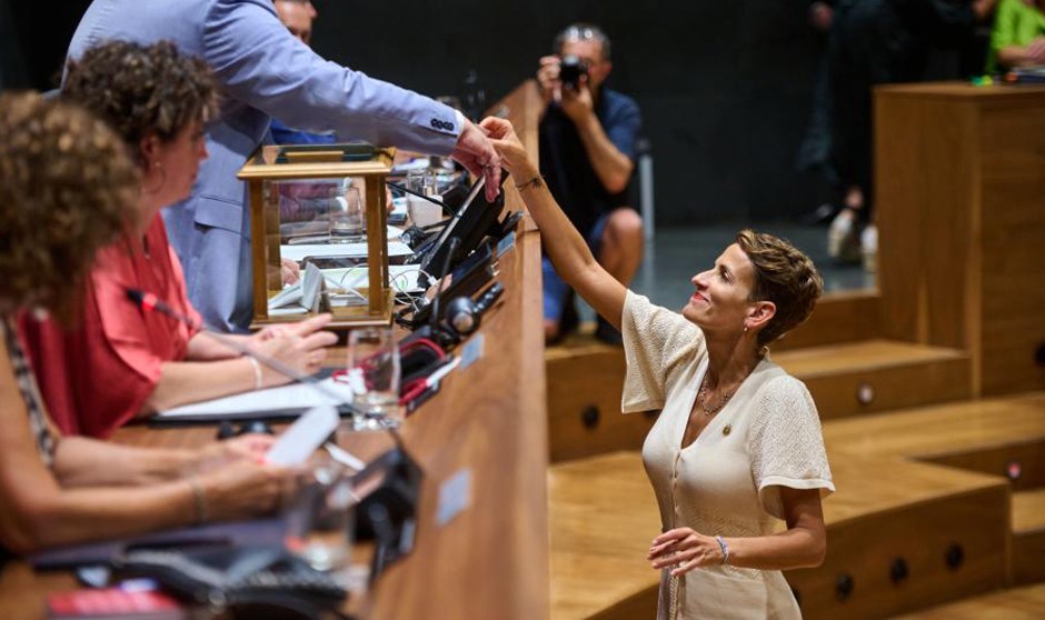  María Chivite, presidenta de Navarra, es investida.