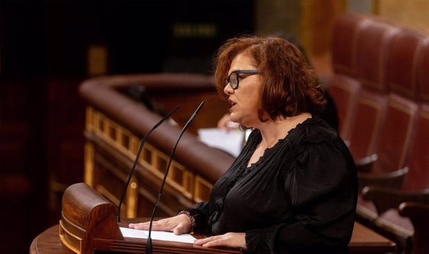 Engracia Rivera, portavoz de Función Pública de Sumar, que propone que los directivos sanitarios no puedan acceder a la jubilación activa