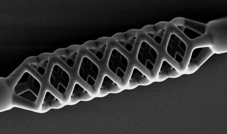 Crean el stent más pequeño de la historia: 40 veces menor que los actuales