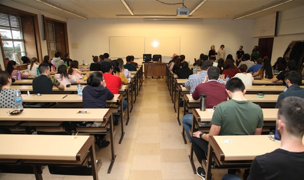 La duración del examen MIR es de cuatro horas y media. 