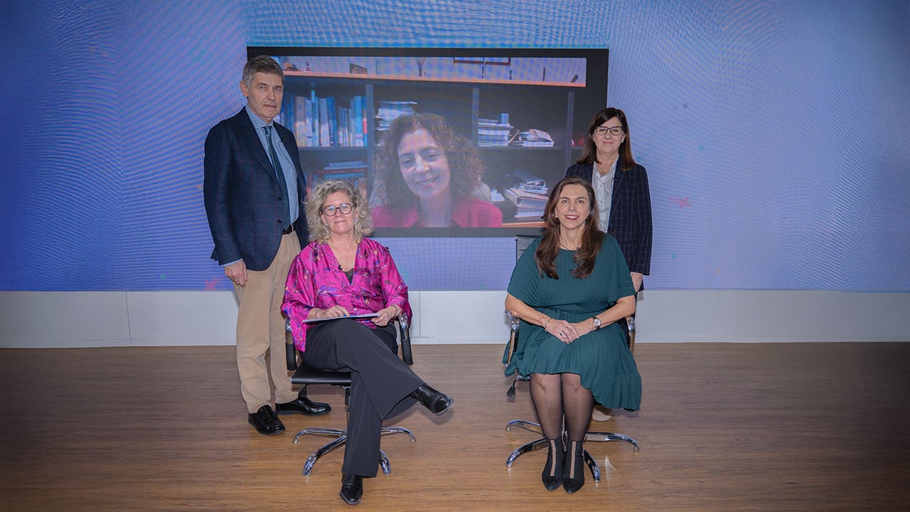 Mesa de debate sobre One Health en salud pública