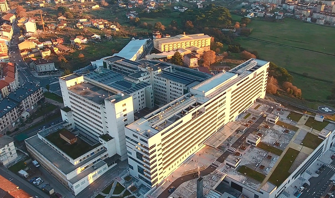 Dimite el jefe de Neumología del complejo hospitalario de Ourense